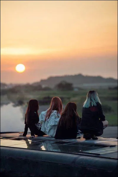 Qui a chanté "Stay" ?