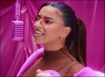 Avec qui Imen Es chante-t-elle le single "Jusqu'au bout" ?