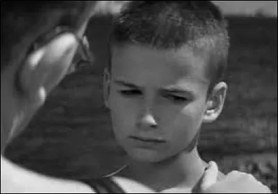 Comment s'appelle l'acteur qui incarne Jacques Mayol jeune ?