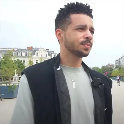 Qui est ce youtubeur ?