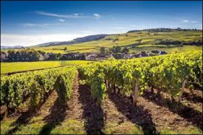 De combien de départements la région Bourgogne-Franche-Comté se compose-t-elle ?