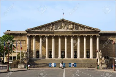 Qui a dit : "Le pouvoir absolu a des raisons que la République ne connaît pas" ?