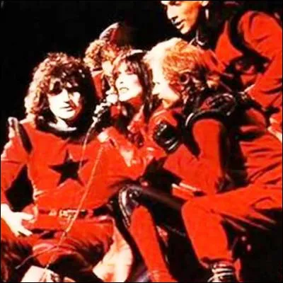 Dans quelle chanson de la comédie musicale "Starmania" Daniel Balavoine et Nanette Workman chantent-ils quils veulent être heureux avant dêtre vieux ?