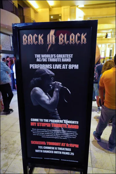 Quel groupe chantait "Back in black" ?