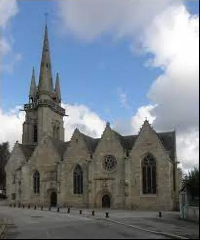 Petit tour en Bretagne, à Grâces. Ville de l'aire urbaine Guingampaise, elle se situe dans le département ...