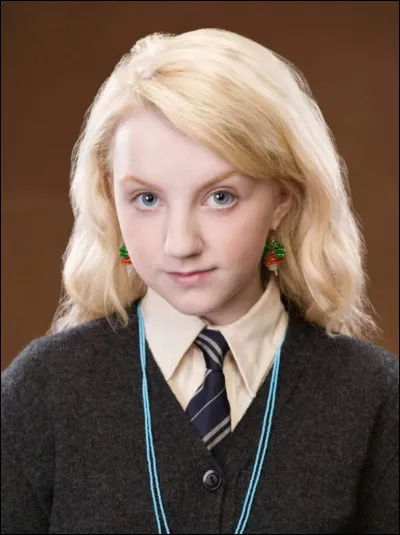 Quel sort Luna utilise-t-elle pour remettre le nez de Harry en place ?