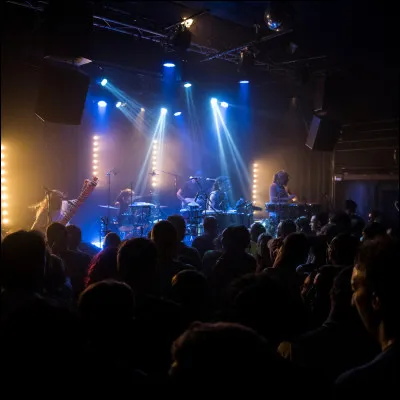 À quel chanteur faut-il attribuer le titre "Cargo ?