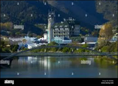 Dans quel pays est située la ville de Nelson ?