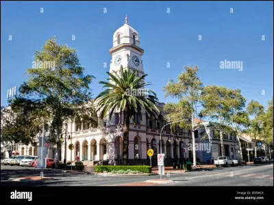La ville de Tamworth est située...