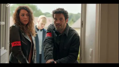 Comment se prénomme le capitaine Perran, l'adjoint et ami de Raphaëlle ?