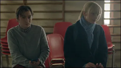 Quel est le prénom de l'animateur du groupe de paroles des autistes dont Astrid est membre ?