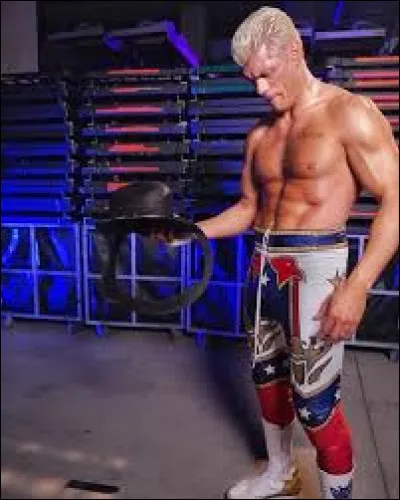 De quel célèbre catcheur est-il le fils ?