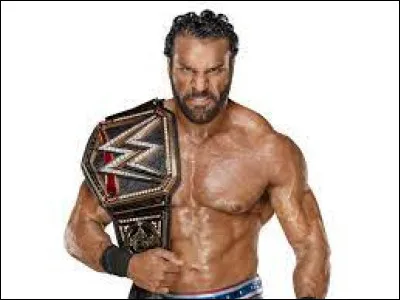 Qui est le premier catcheur d'origine indienne à décrocher le Championnat de la WWE ?