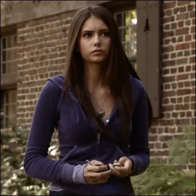 Qui sont les vrais parents d'Elena ?