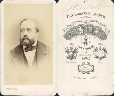 Qui chantait le titre "Les Deux écoles" ?