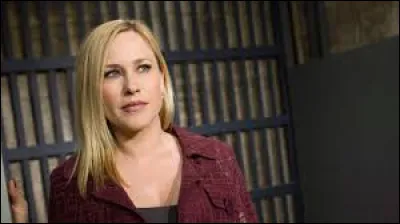 Séries télé : Comment s'appelle l'héroïne de la série "Médium" ?