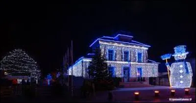 Nous sommes à présent à Gouvieux. Ville Isarienne, dans la vallée de la Nonette, elle se situe en région ...