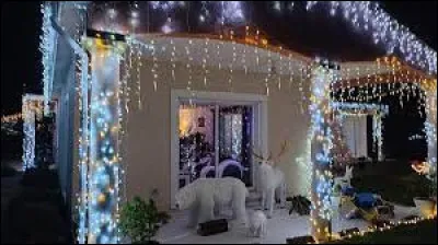 Si vous voulez voir cette jolie maison, direction Bessens. Commune occitane, dans le pays Montalbanais, elle se situe dans le département ...