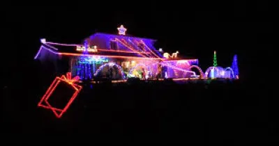 Cette maison qui brille de mille feux se trouve à La Moutouse. Hameau dépendant du village de Rambaud, dans l'aire d'attraction Gapençaise, il se situe dans le département ...
