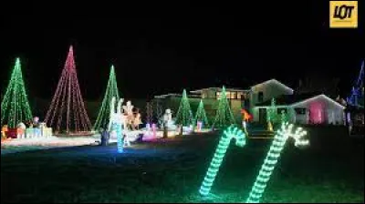 Nous sommes maintenant dans le Lot, à Caillac. C'est un village situé dans l'ex région ...