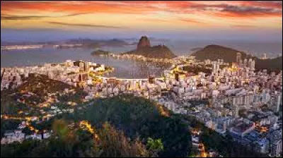 Quel est le plus grand pays d'Amérique du Sud en termes de superficie ?