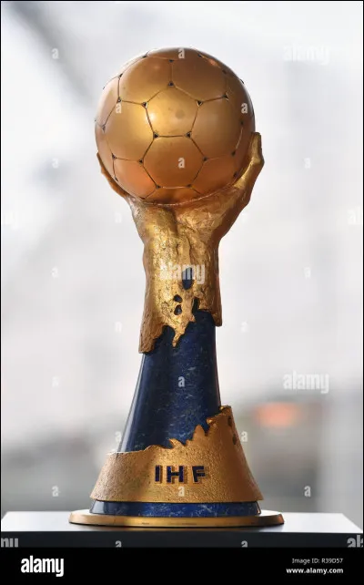 Le 17 décembre 2023, les Françaises sont devenues championnes du monde d'un sport, lequel ?