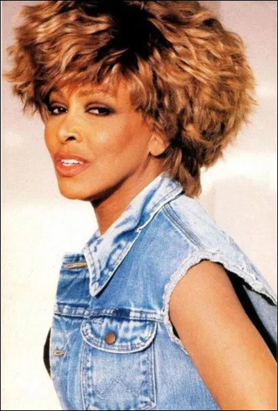 Quelle chanteuse est décédée cette année, en mai 2023 ?