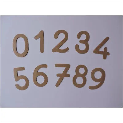 Au jeu d'échecs, combien y a-t-il de pions en tout ?