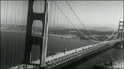 Ce 28 mai, le "Golden Gate bridge", près de San Francisco, est mis en service : c'était en ...