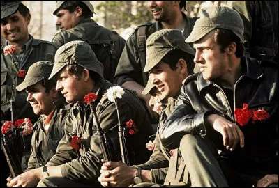 En quelle année s'est déroulée la Révolution des illets ?