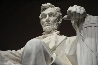Où Lincoln se fait-il assassiner ?
