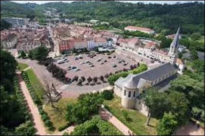 Cette ville de Saône-et-Loire, née de l'industrie et peuplée de 20 000 habitants, c'est ...