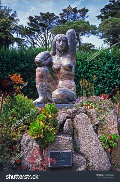 Enfin si tu as bien retenu, Gaïa est...