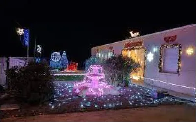 Village néo-aquitain, dans l'aire d'attraction Rochefortaise, Saint-Jean-d'Angle se situe ...