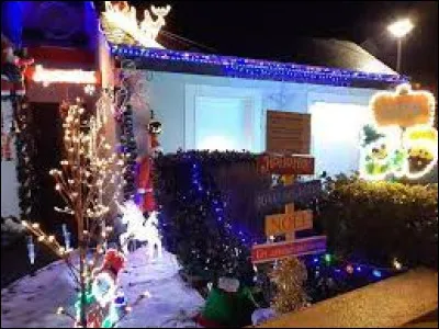 Ancienne commune Angevine, Saint-Florent-le-Vieil se situe en région ...