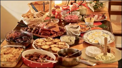 Le julbord est un grand buffet de Noël. Dans quel pays faut-il être pour le déguster ?