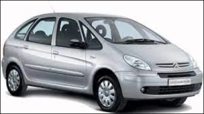 &Agrave; l'aide de ce mod&egrave;le de Citro&euml;n, trouvez le pr&eacute;nom du peintre !