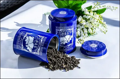 Les noces de muguet célèbrent treize années de mariage.