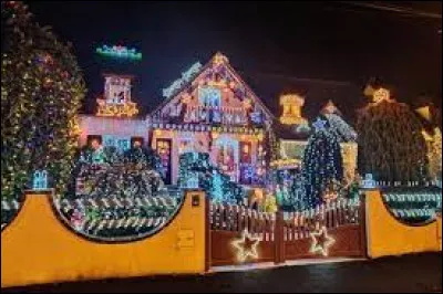 Je vous emmène à Quincy-sous-Sénart. Ville Essonnienne, elle se situe en région ...