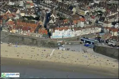 Cette ville de 9 000 habitants du d&eacute;partement du Pas-de-Calais, limitrophe de Boulogne-sur-Mer, c'est ...