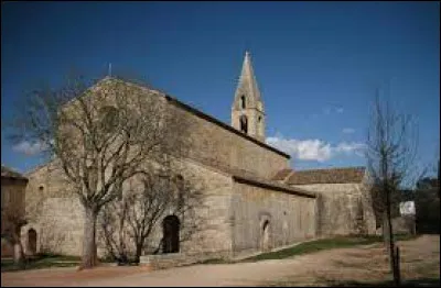 Cette commune du d&eacute;partement du Var, peupl&eacute;e de 2 600 habitants, connue pour son abbaye, c'est ...