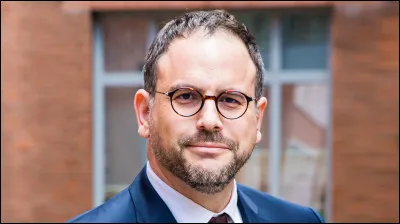 Pourquoi Aur&eacute;lien Rousseau, ministre de la sant&eacute;, a-t-il d&eacute;missionn&eacute;, le 20 d&eacute;cembre 2023 ?