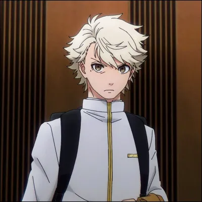 Comment s'appelle le joueur ci-dessus ?