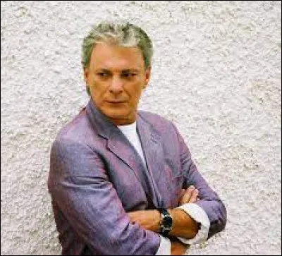 Qui a écrit les paroles de la chanson "Pour le plaisir" de Herbert Léonard ?