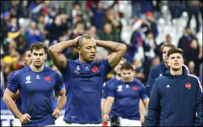 Du 8 septembre au 28 octobre 2023 a eu lieu la Coupe du monde de rugby 2023 en France. Malheureusement les Bleus se font sortir prématurément de la compétition en quart de finale. Quel pays a battu la France ce soir-là ?