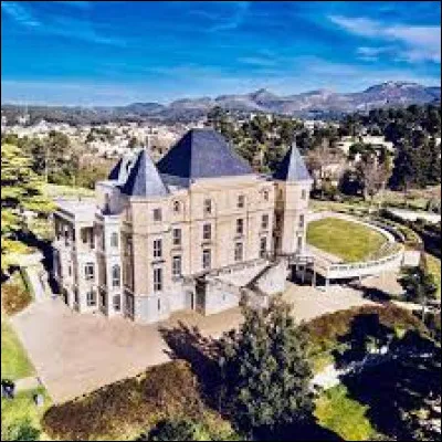 Marcel Pagnol a écrit un roman connu de tous, contenant ses souvenirs d'enfance "Le Château de ma mère". Quel est le nom de ce château que l'on peut visiter à Marseille ?