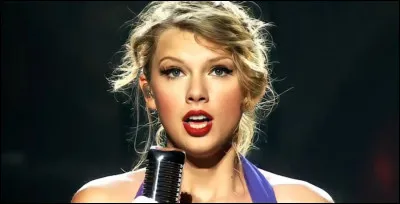 "Speak Now" est le premier album écrit entièrement et uniquement par Taylor.