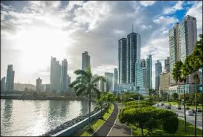 Quelle est la langue officielle du Panama ?