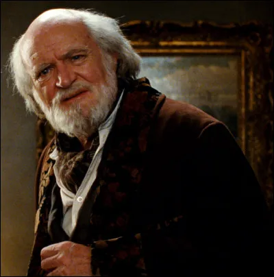 Quand est-ce qu'apparait ce personnage de Jim Broadbent ?