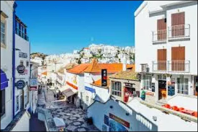 Dans quel pays est située la ville d'Albufeira ?
